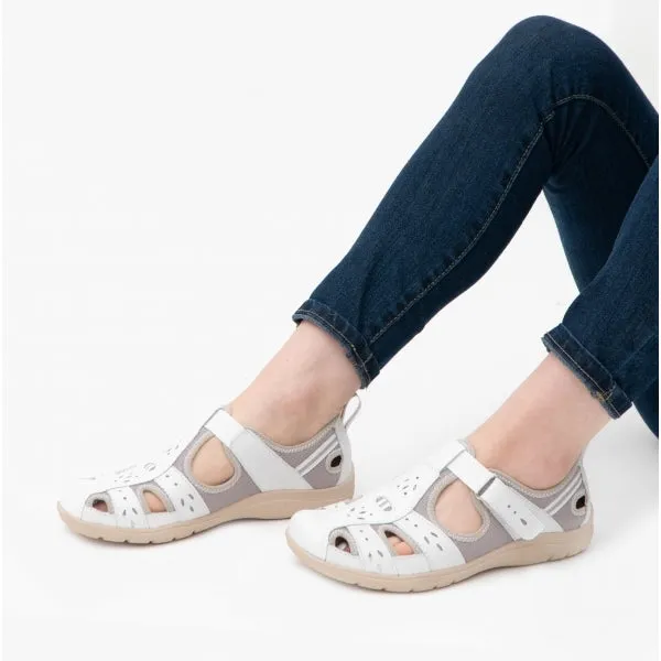 CLEVELAND Ladies Sporty Shoes White
