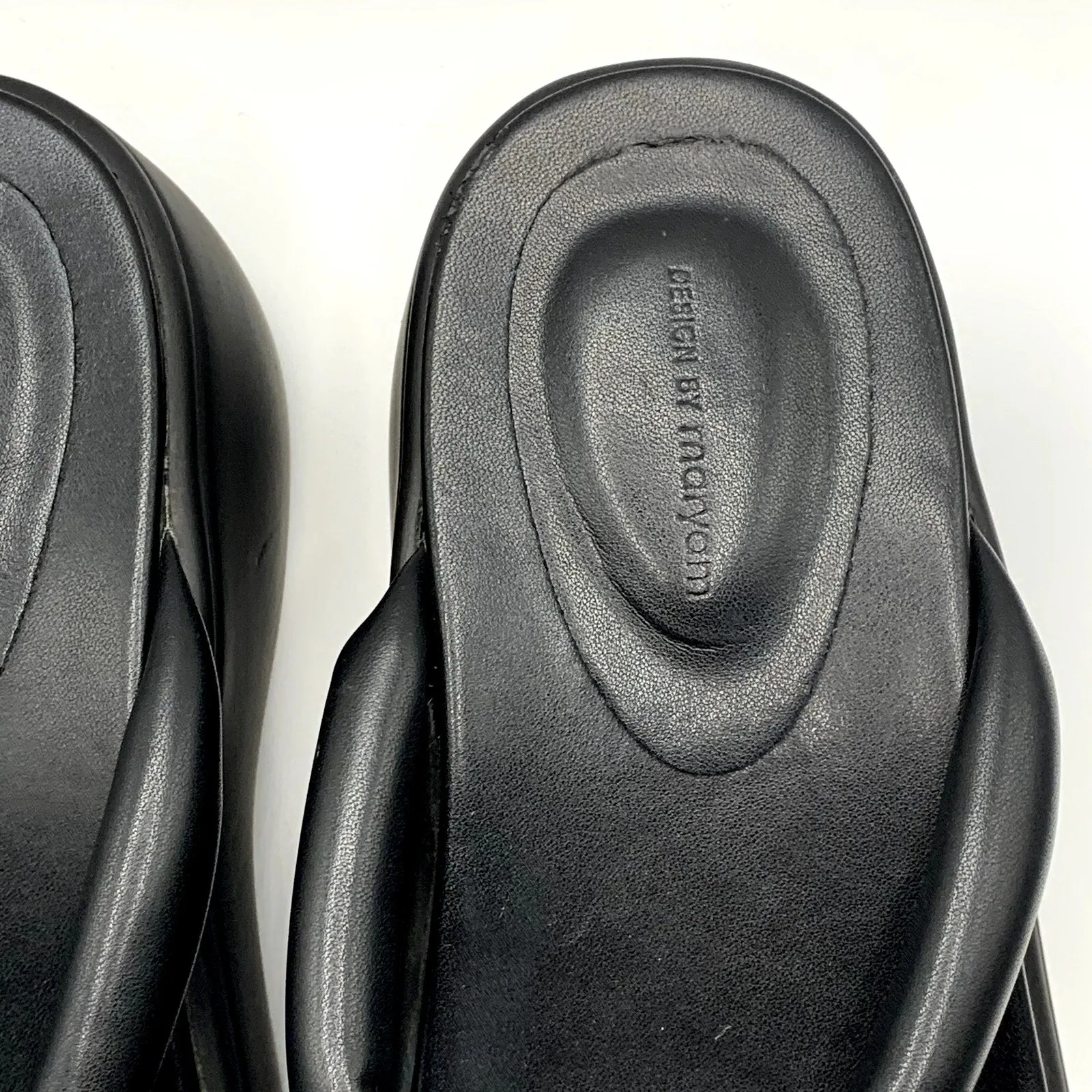 DESIGN BY MARYAM Women's Black Faux-Leather Platform Thong Slippers SZ 7.5