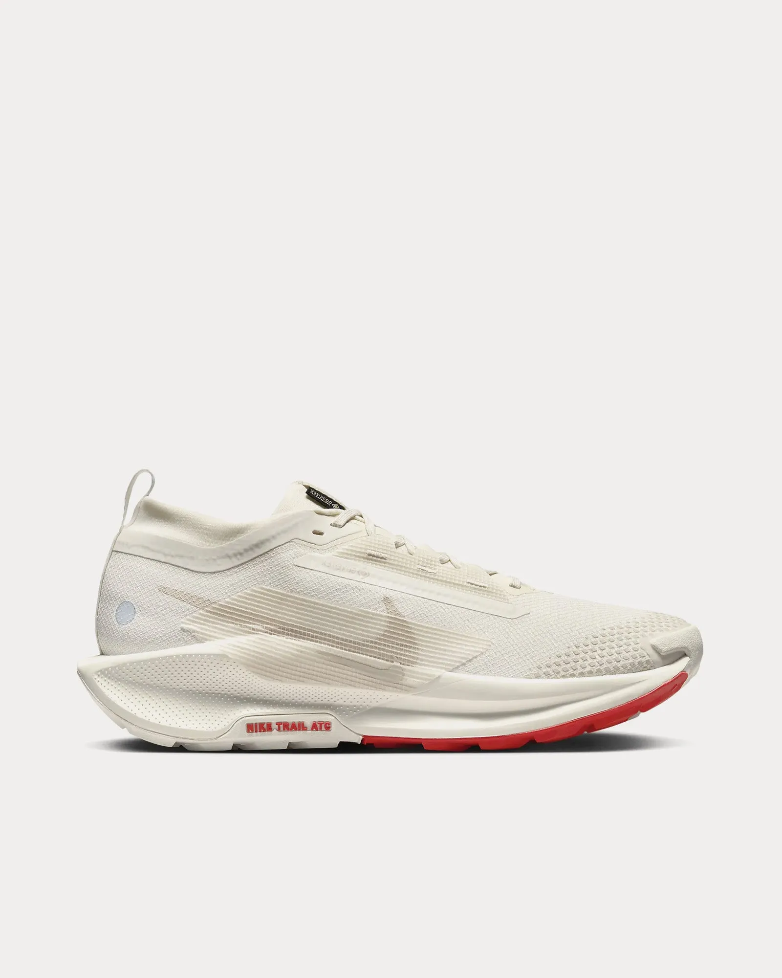 Pegasus Trail 5 Gore-Tex Sail / Picante Red / Light Orewood Brown Running Shoes