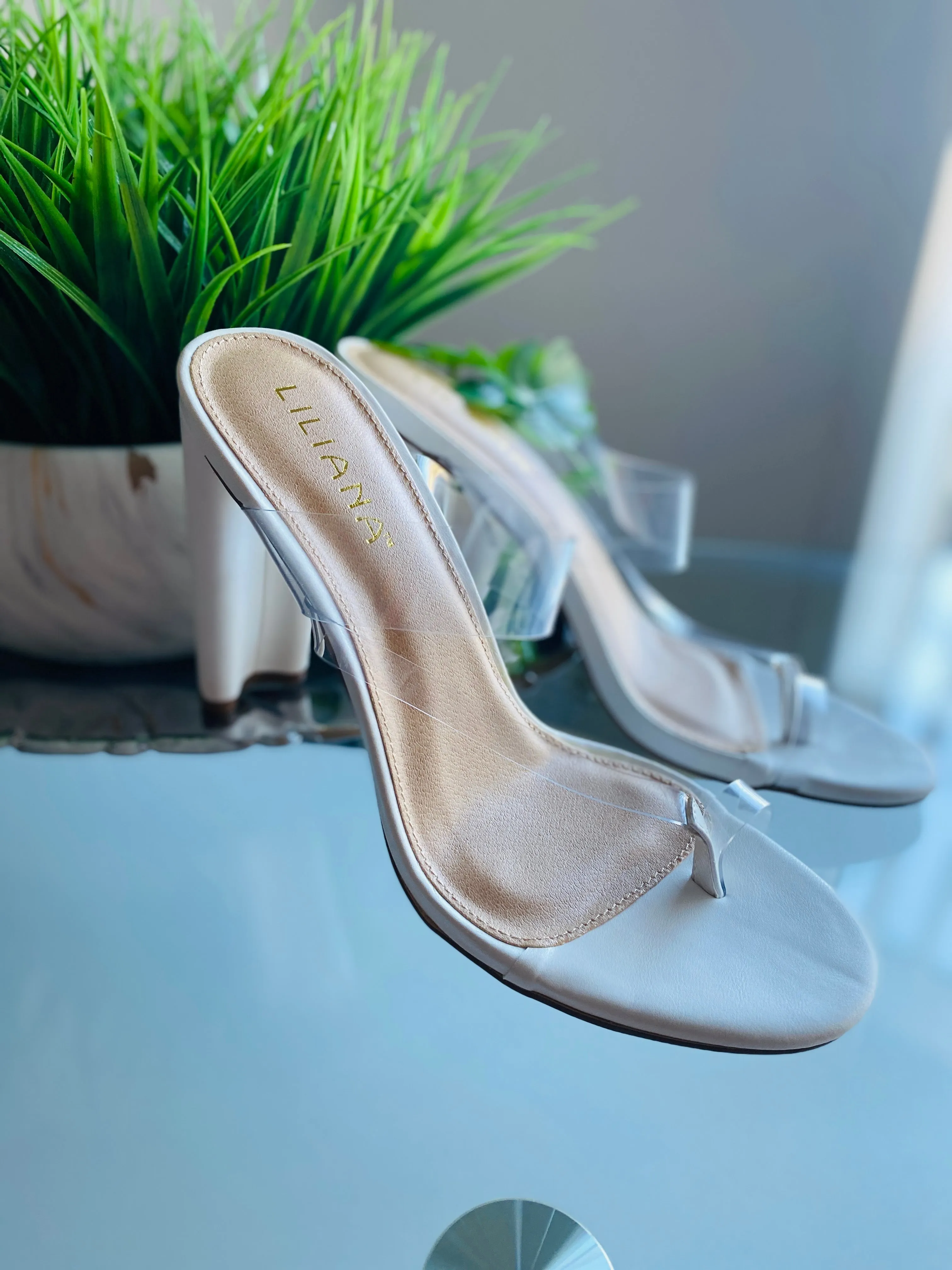 "Daline" White Thong Toe Heeled Sandals