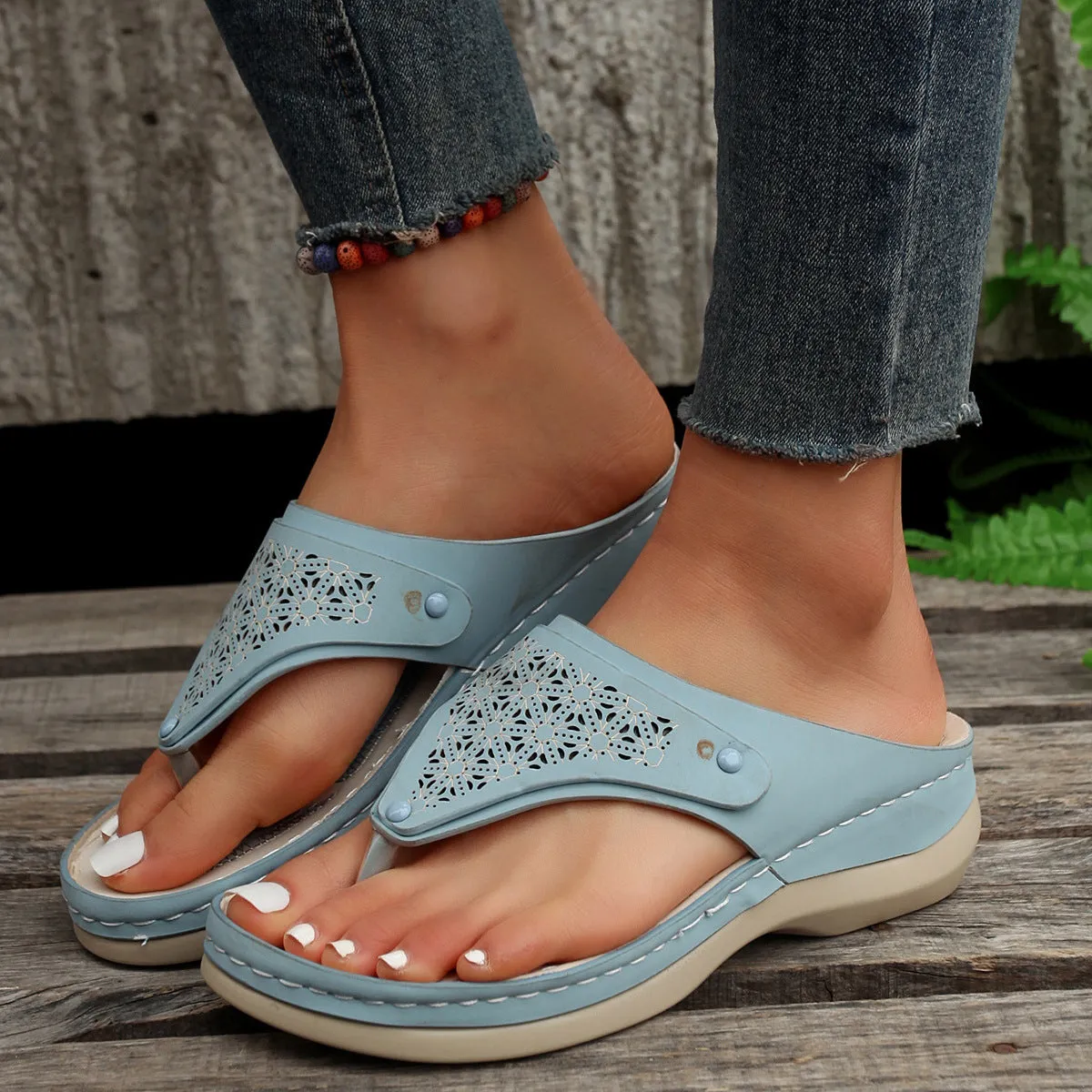 Women’s Solid Color Roman Thong Sandals
