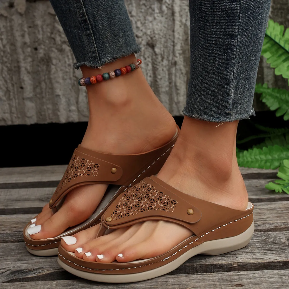 Women’s Solid Color Roman Thong Sandals