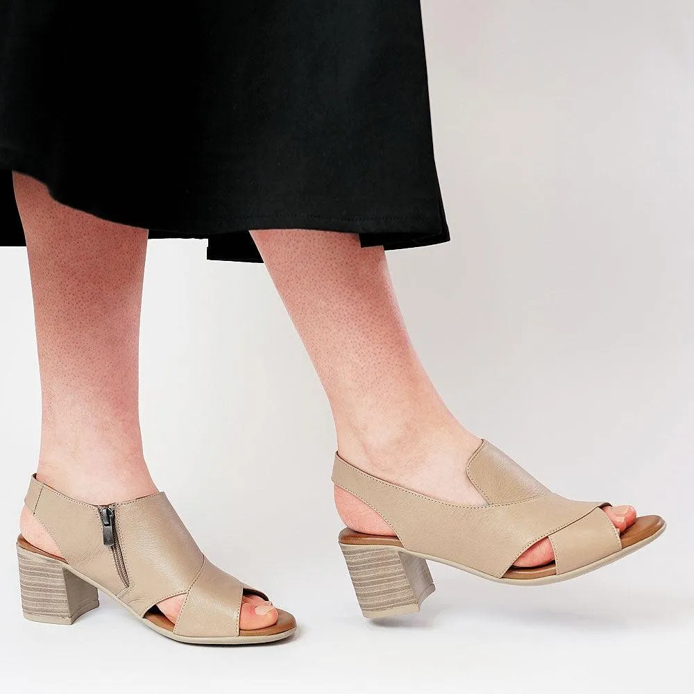 Wondir Pale Taupe Leather Heels